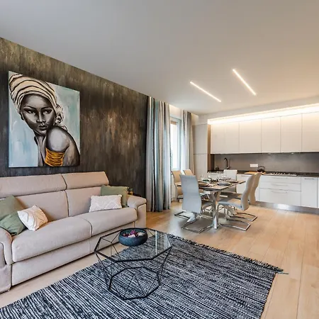 Terrazza D'oro Apartment *