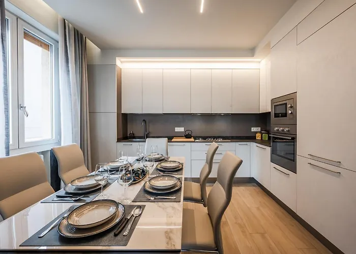 Terrazza D'oro - Large Terrace And Free Parking Appartamento Modena