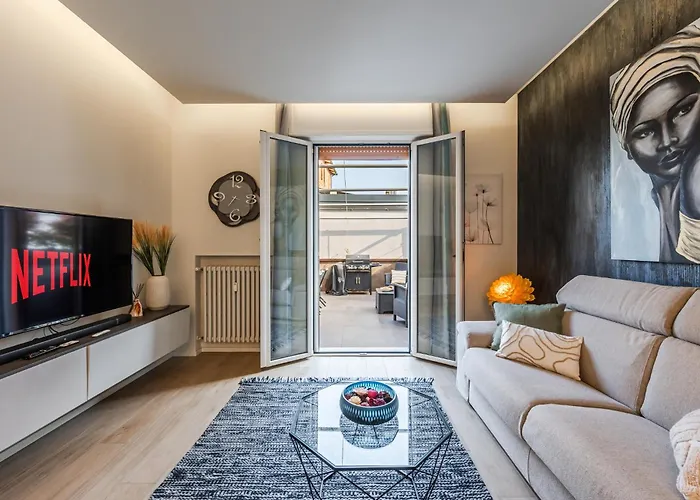 Apartmán Terrazza D'oro - Large Terrace And Free Parking Modena