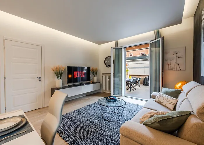 Terrazza D'oro - Large Terrace And Free Parking Apartmán *